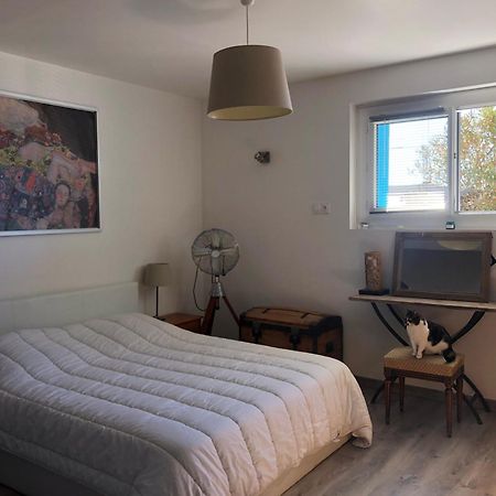 Appartement Sur La Colline Avec Acces Piscine Volx Exteriér fotografie