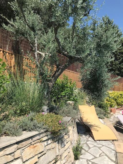 Appartement Sur La Colline Avec Acces Piscine Volx Exteriér fotografie